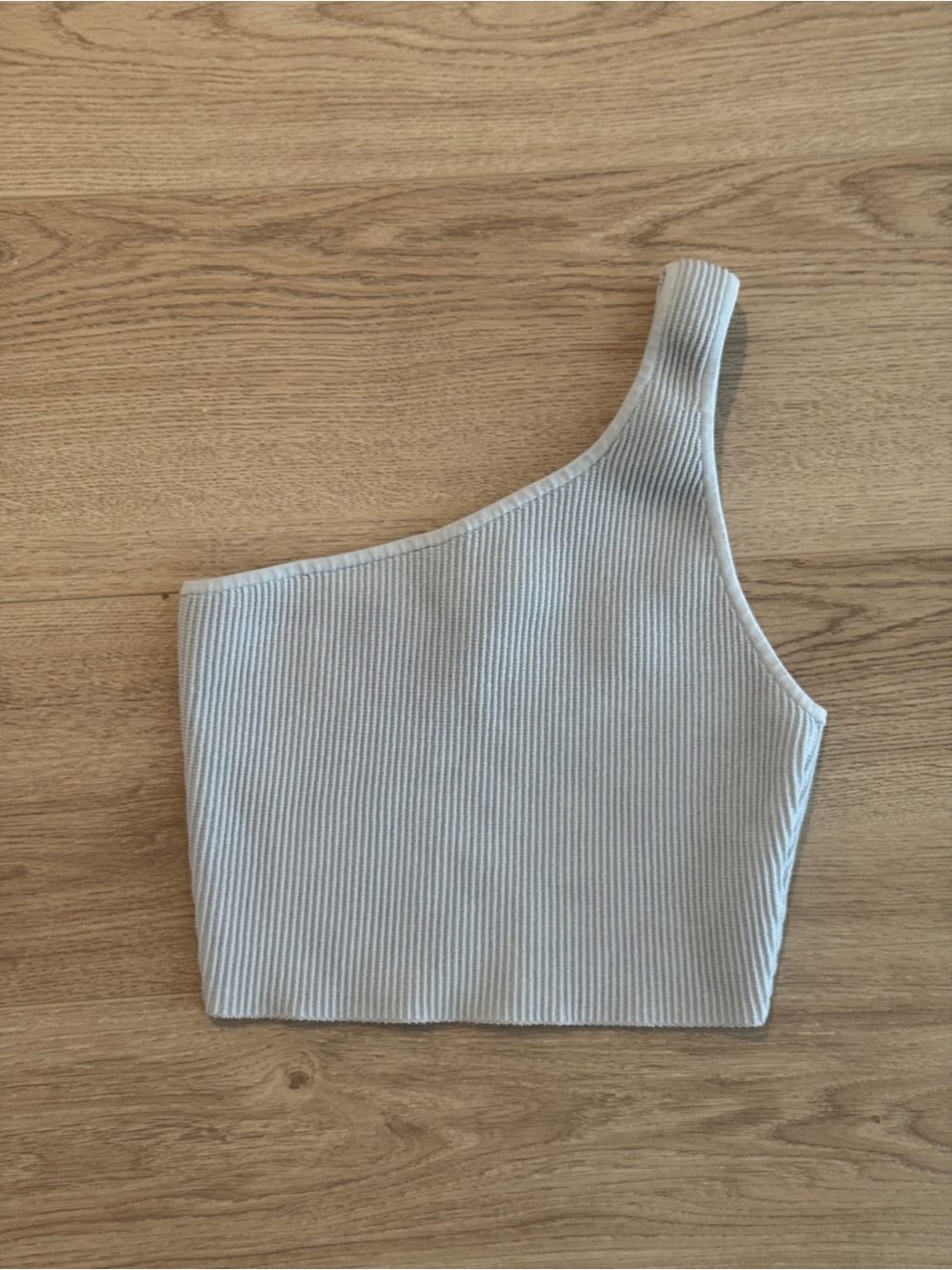 Babaton Sculpt Knit One-Shoulder Crop Top in Light Gray
